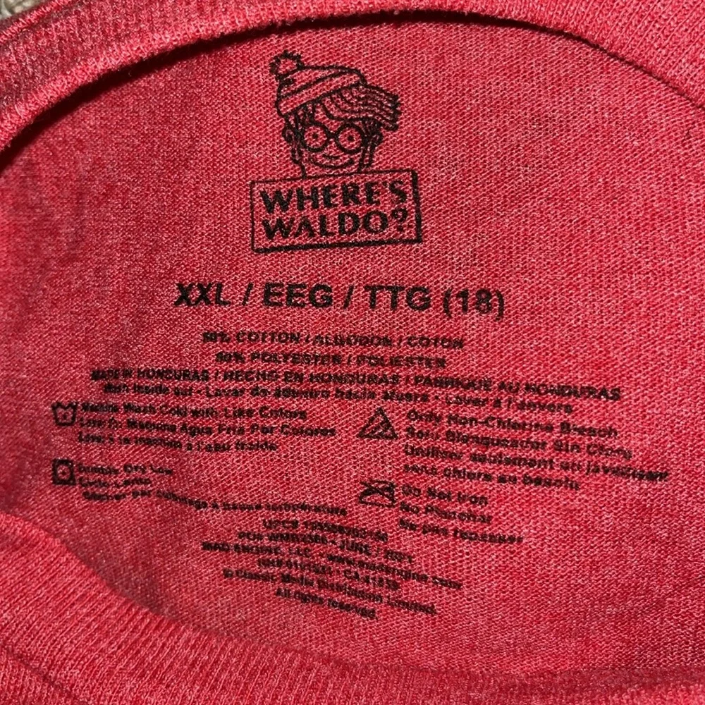 Where's Waldo red short sleeve t-shirt Size XXL